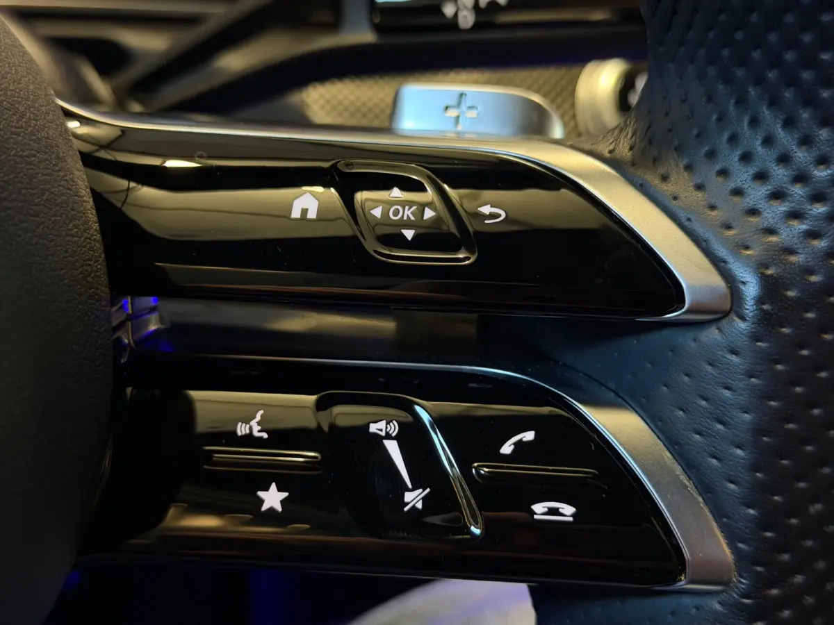 300 e AMG|PANO|MEMORY|BURMESTER|FULL OPTIONS