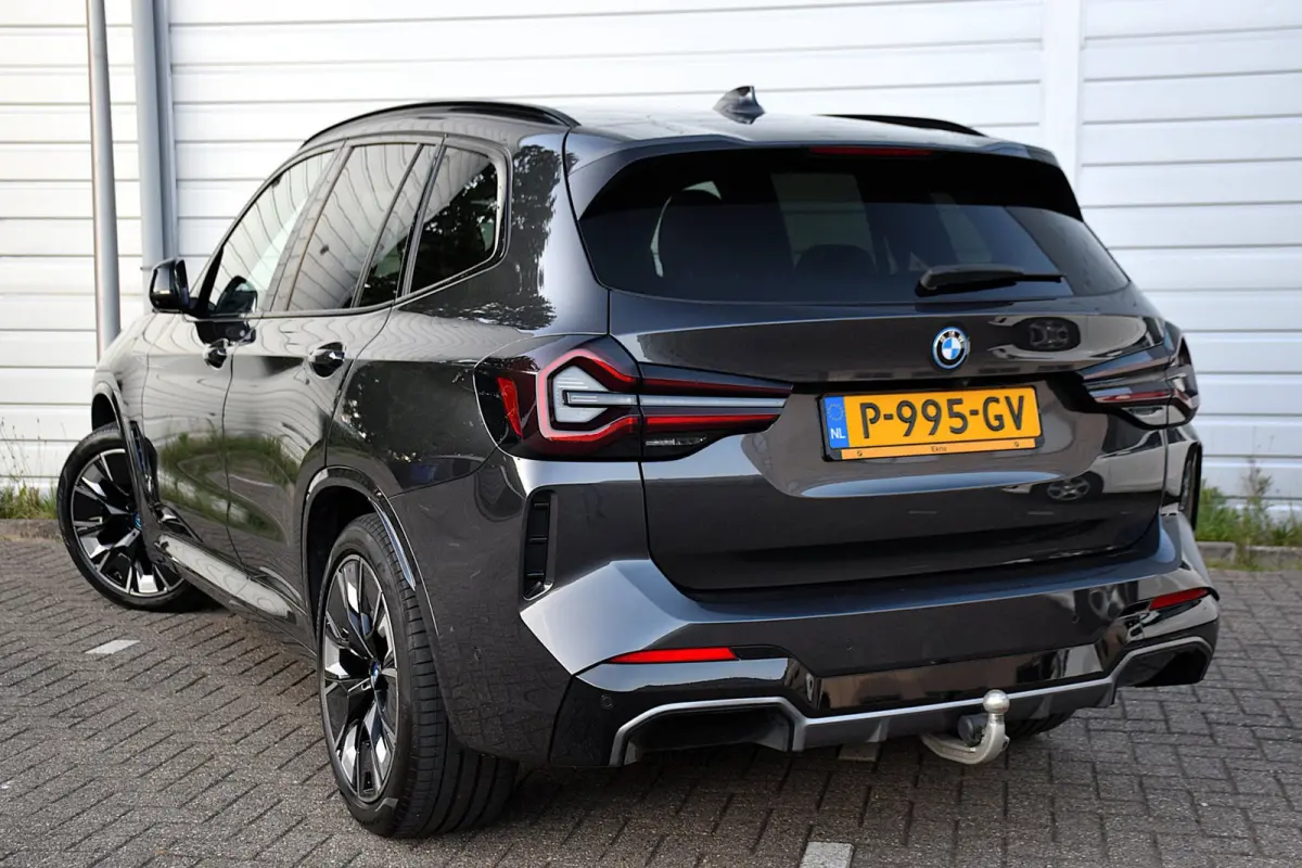 High Executive 80 kWh*M-Pakket*Pano*Head-up*360Cam*Trekhaak*Enz