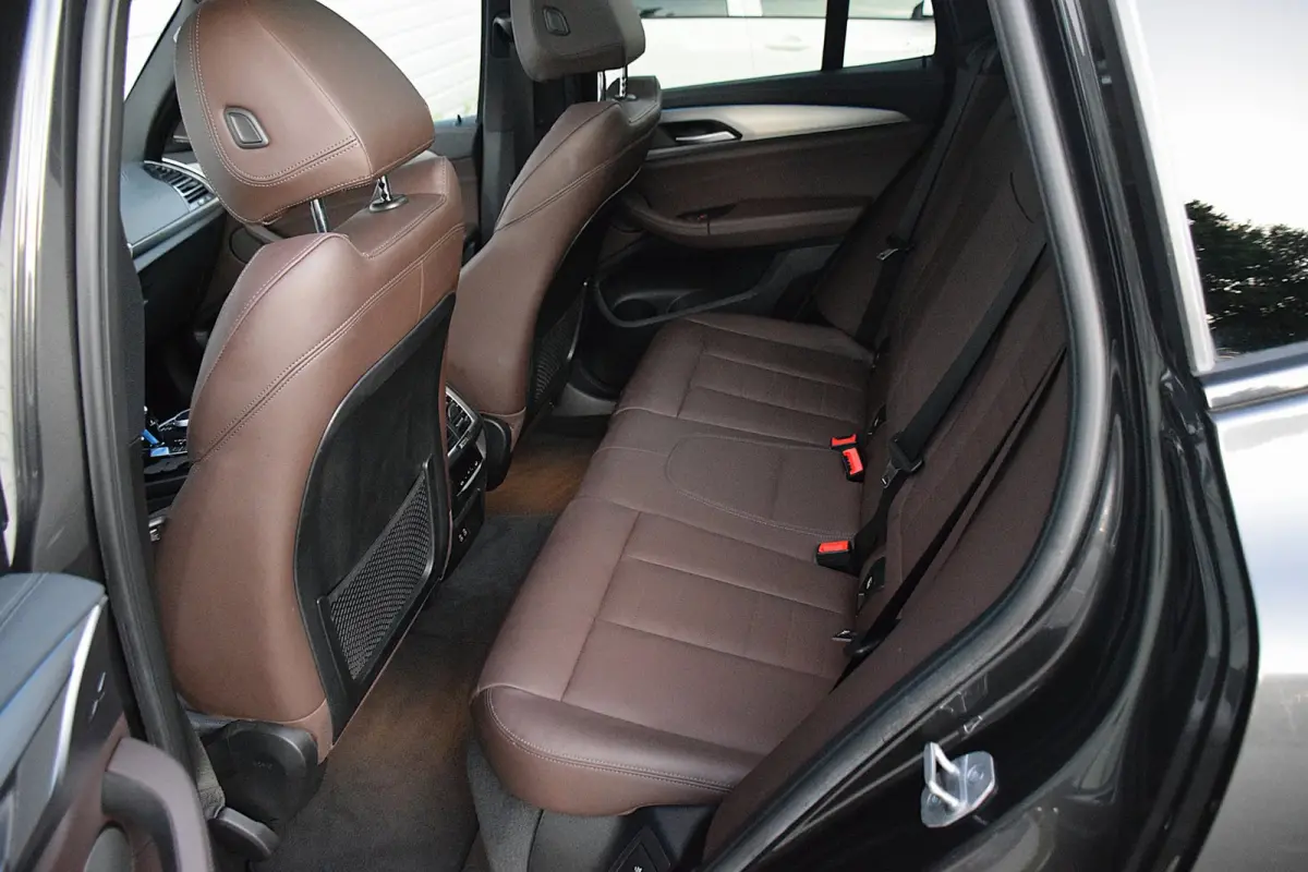 High Executive 80 kWh*M-Pakket*Pano*Head-up*360Cam*Trekhaak*Enz