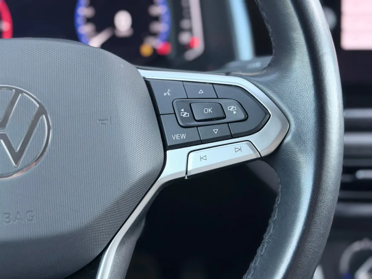 1.0 TSI Life Business Keyless/AppleCarPlay