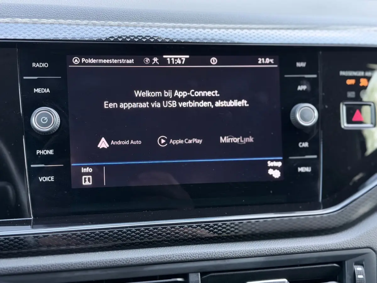 1.0 TSI Life Business Keyless/AppleCarPlay