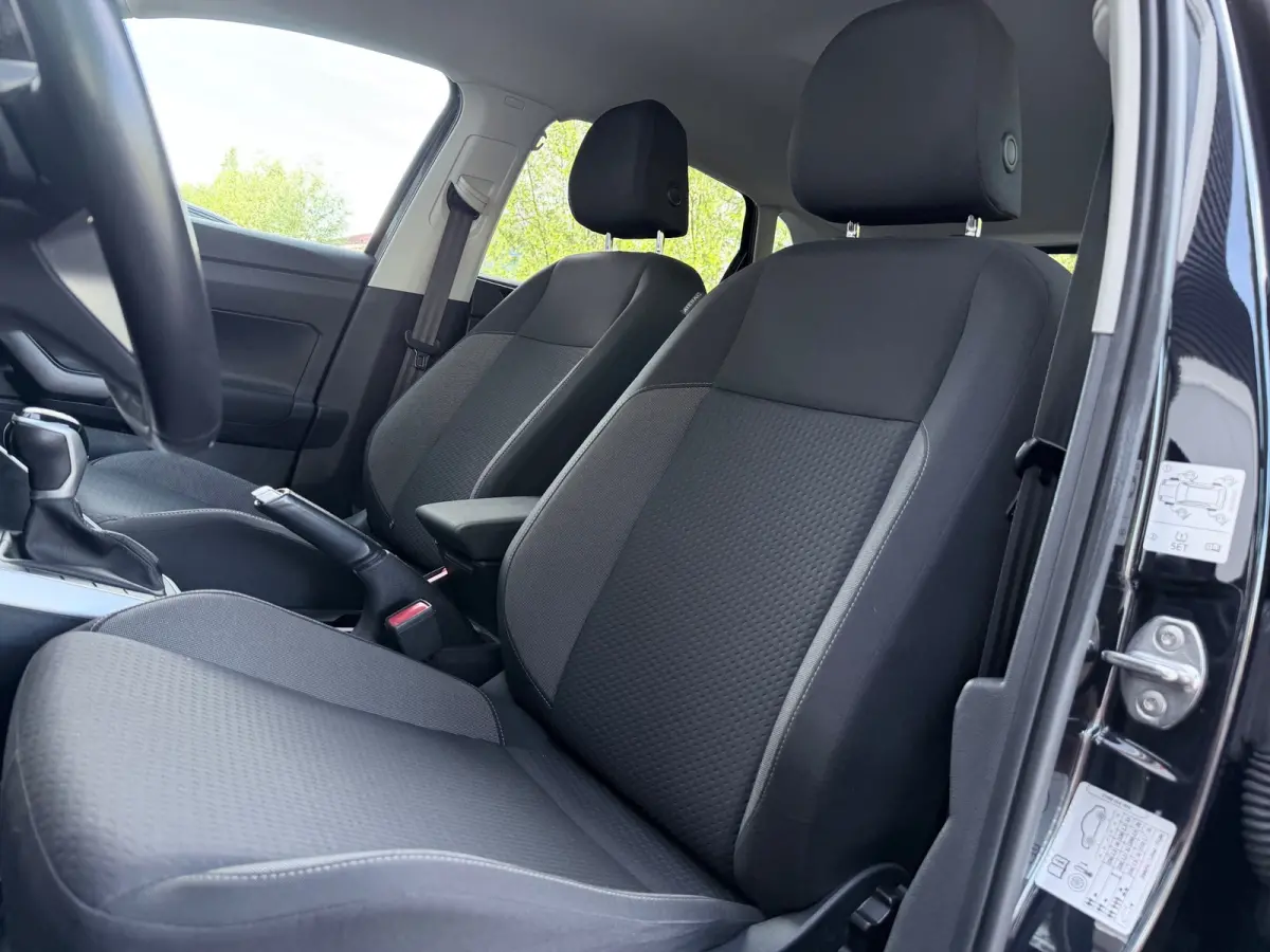 1.0 TSI Life Business Keyless/AppleCarPlay