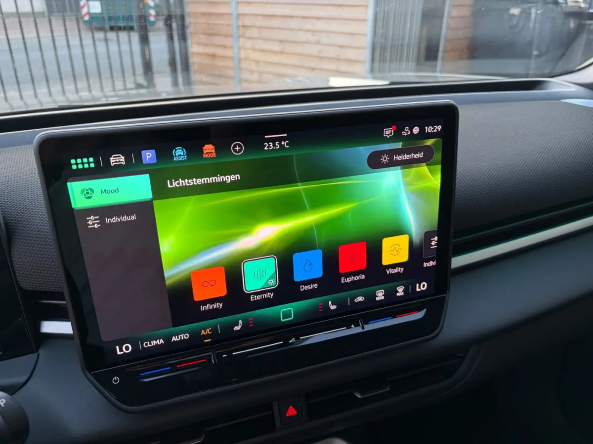 1.5 eTsi R-Line First Edition | Nieuw model | 360 | CarPlay |Pano