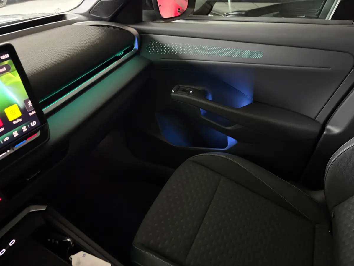 1.5 eTsi R-Line First Edition | Nieuw model | 360 | CarPlay |Pano
