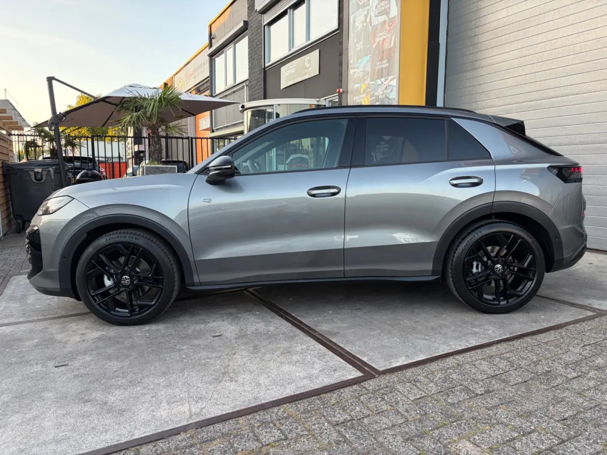 1.5 eTsi R-Line First Edition | Nieuw model | 360 | CarPlay |Pano