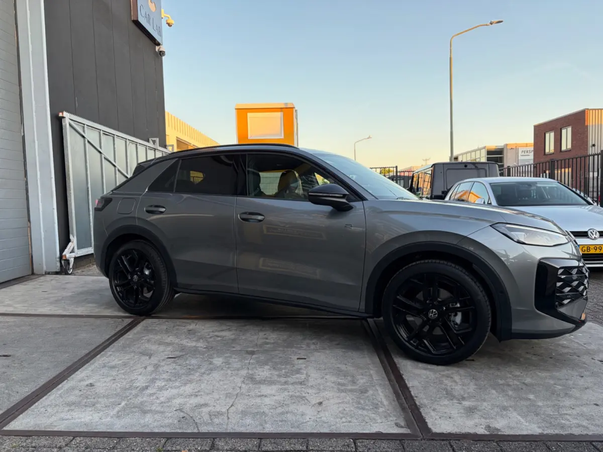 1.5 eTsi R-Line First Edition | Nieuw model | 360 | CarPlay |Pano