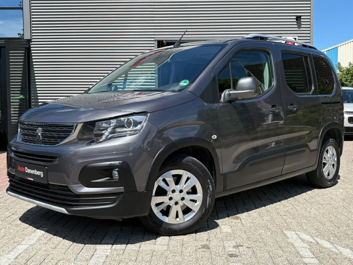 1.2 Puretech Allure PANO, NIEUWE-DISTRIBUTIE,GARANTIE