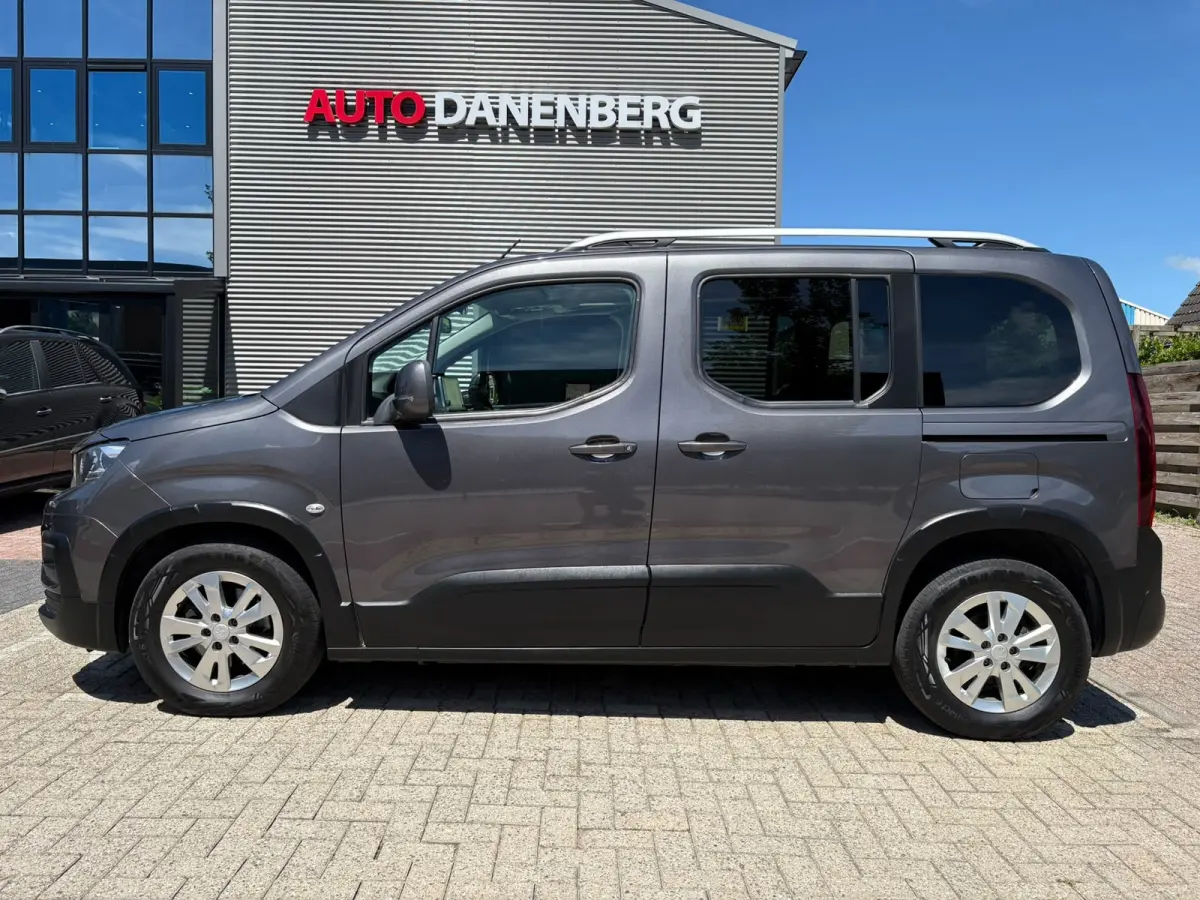 1.2 Puretech Allure PANO, NIEUWE-DISTRIBUTIE,GARANTIE