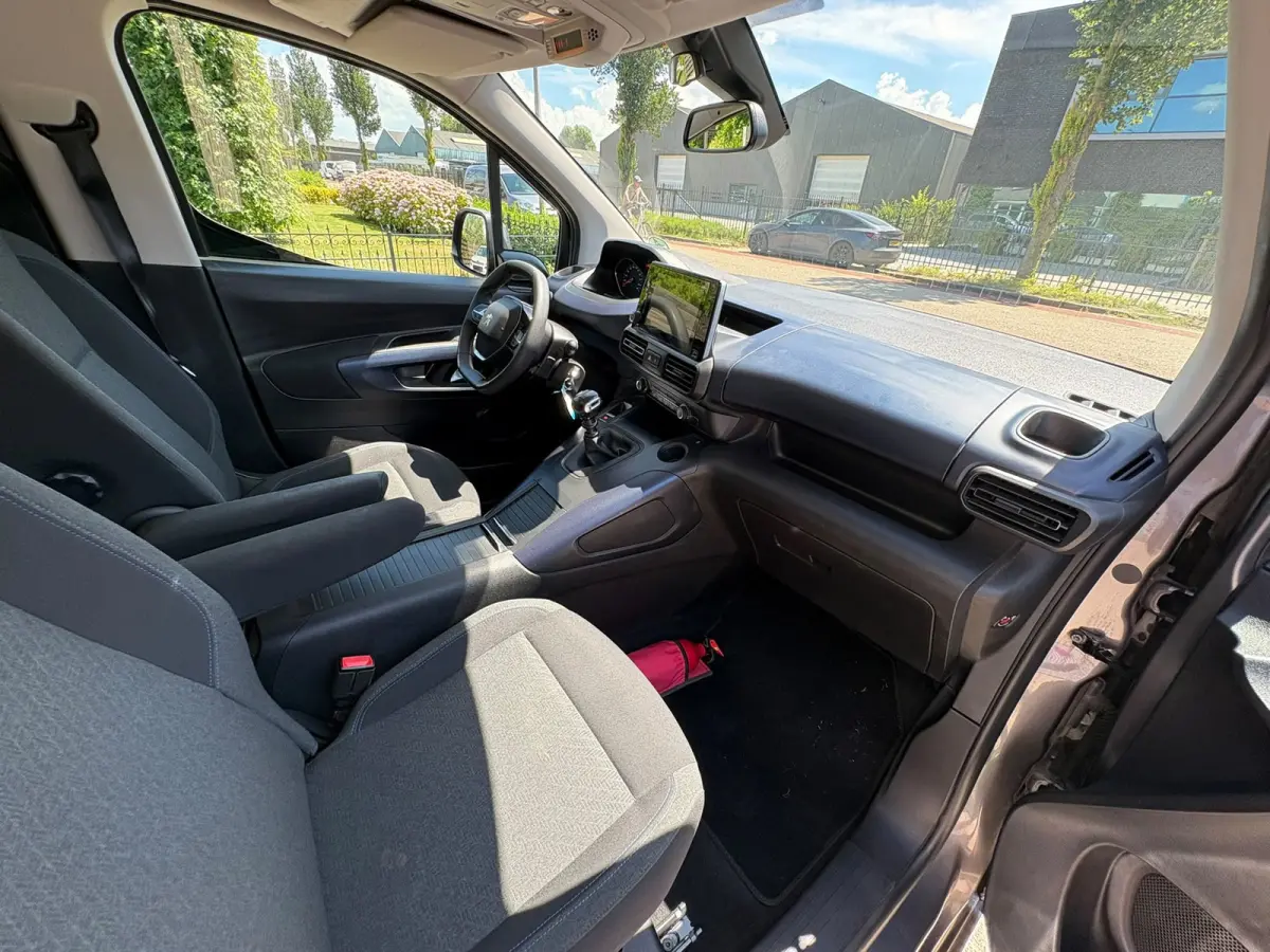 1.2 Puretech Allure PANO, NIEUWE-DISTRIBUTIE,GARANTIE