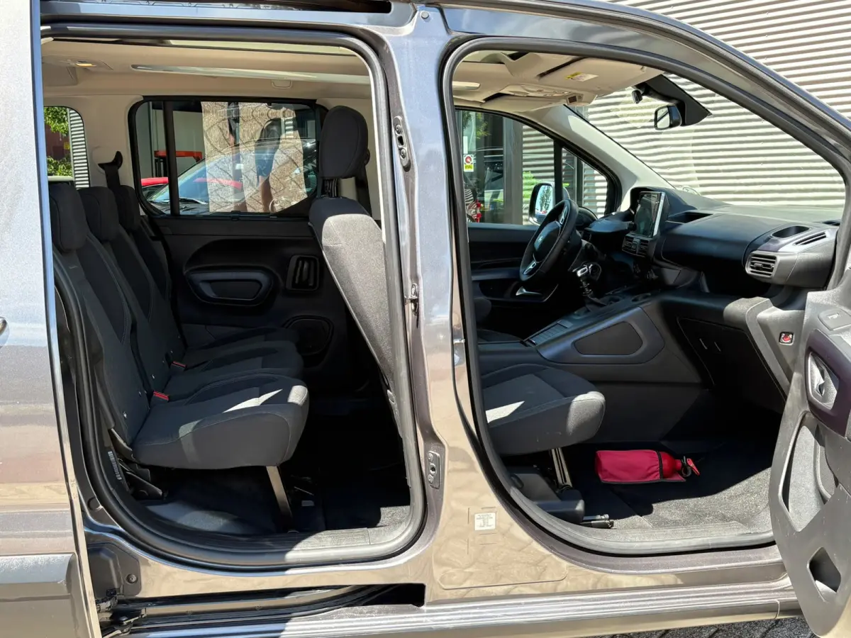 1.2 Puretech Allure PANO, NIEUWE-DISTRIBUTIE,GARANTIE