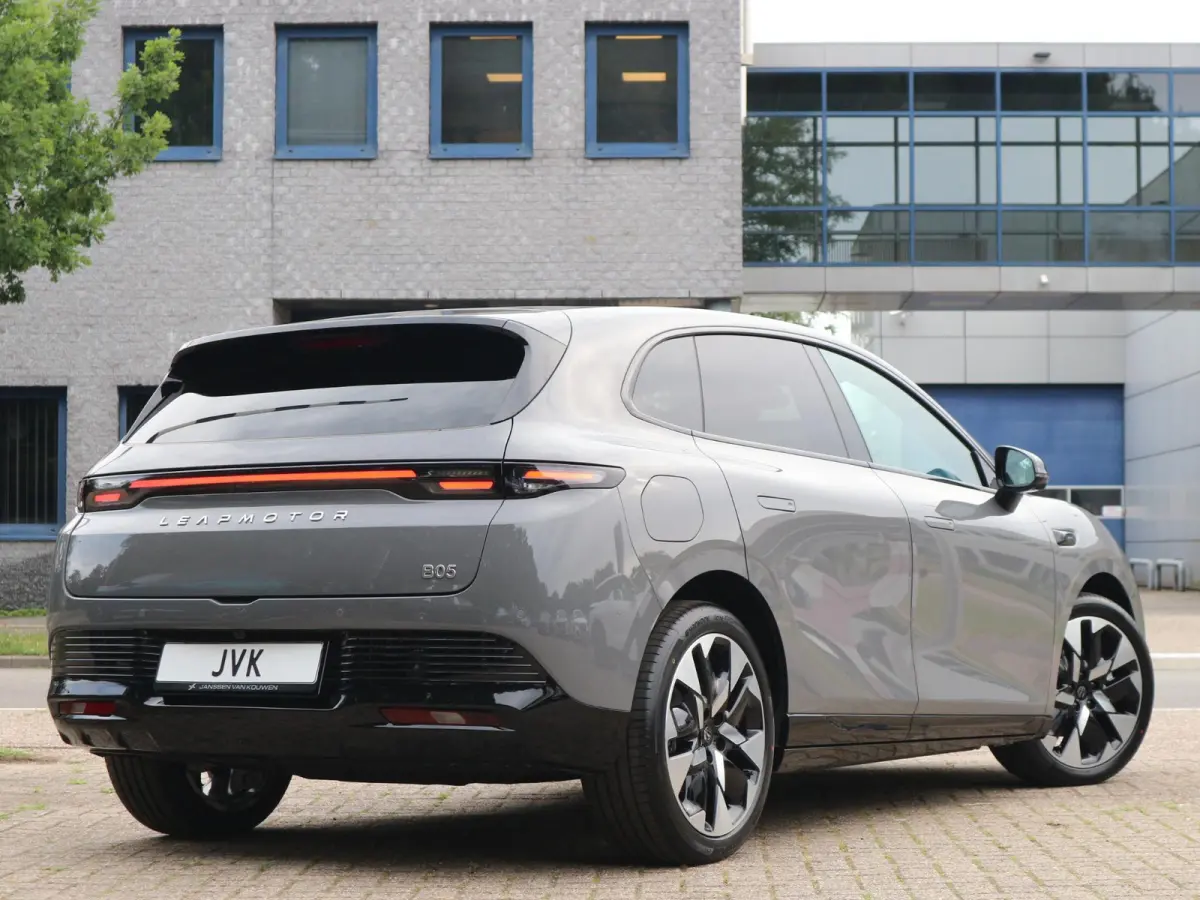 ProMax Design 67.1 kWh 360 Camera / 482 km actieradius