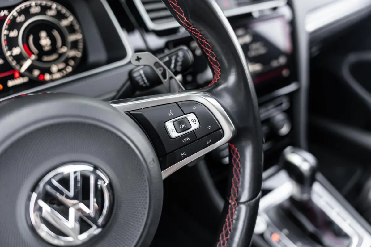 2.0 TSI GTI Performance Pano Standkachel Vol