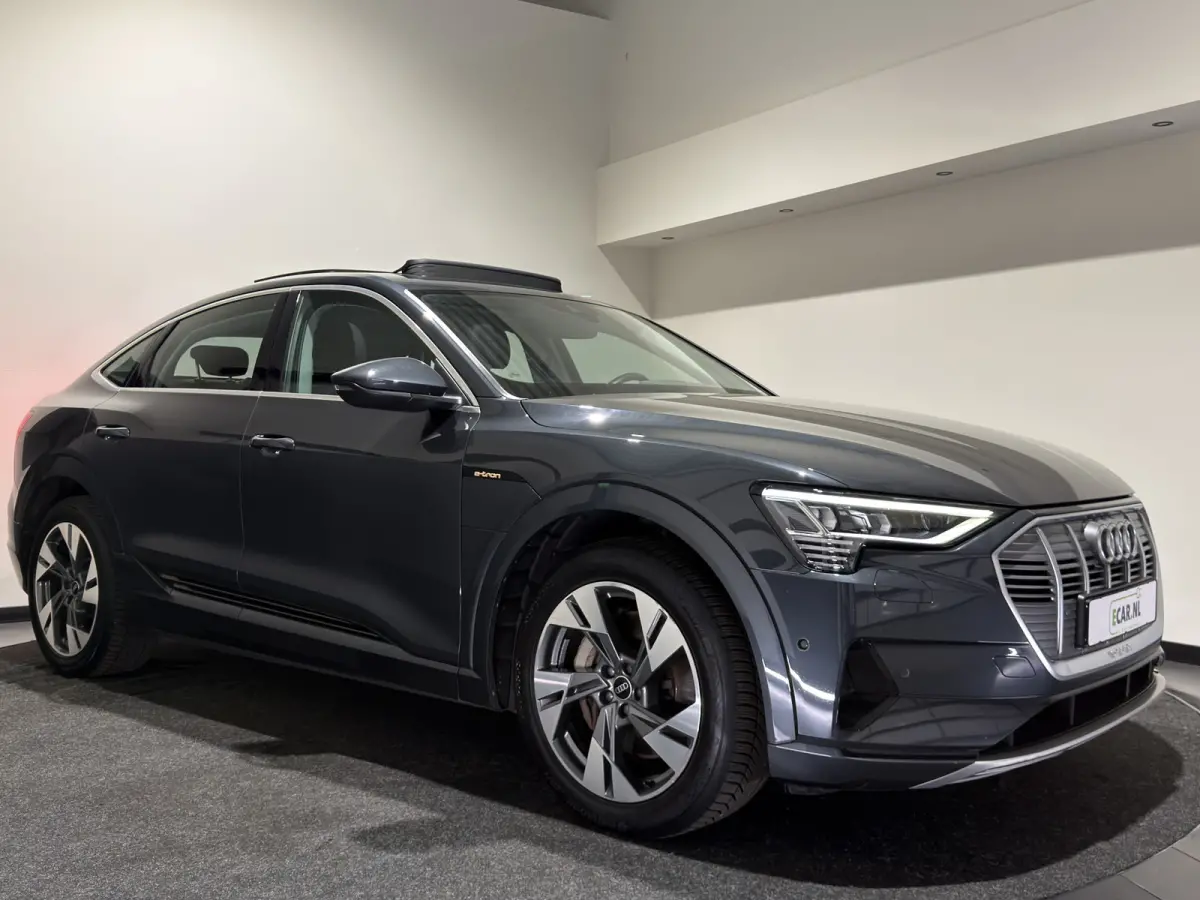 55 quattro Business edition Plus 95 kWh | SOH 92,3 % | Leder interieur | Pano dak | Trekhaak