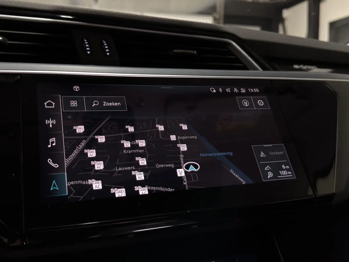 55 quattro Business edition Plus 95 kWh | SOH 92,3 % | Leder interieur | Pano dak | Trekhaak