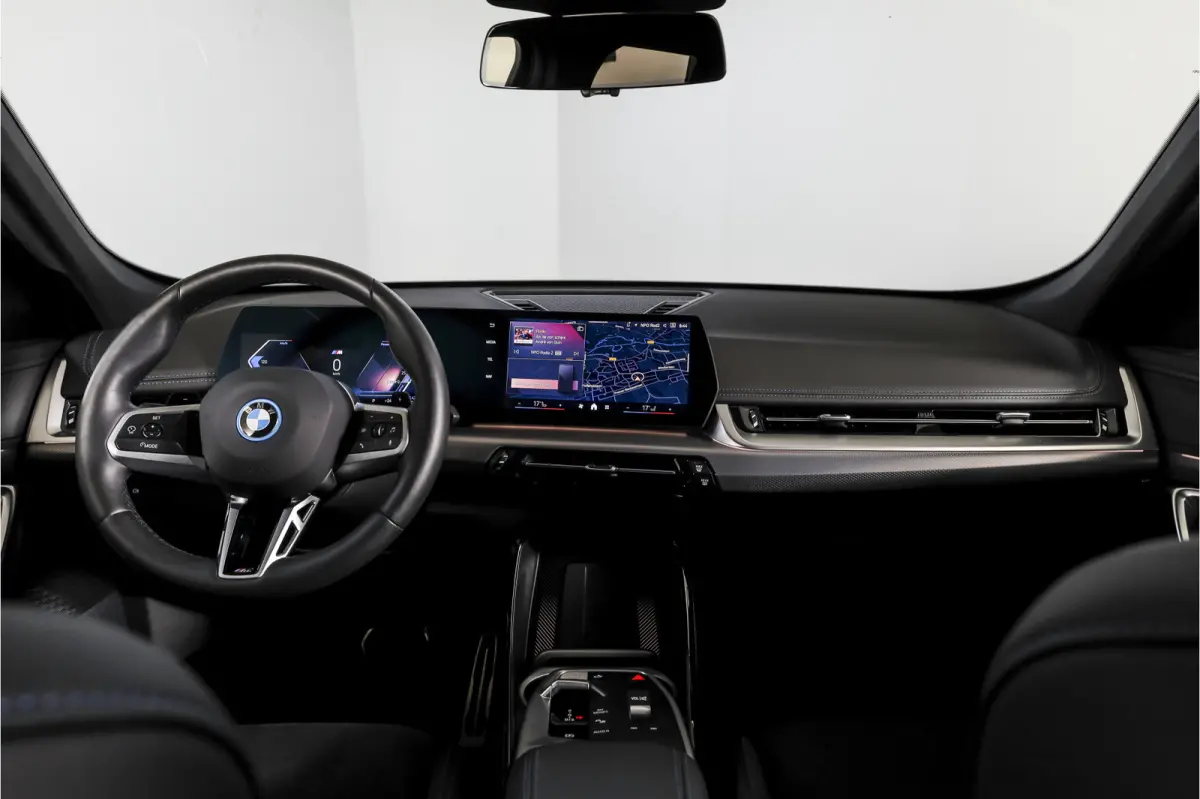 xDrive25e 245 PK M-Sport | Premium Pack | Cruise | Dig. Cockpit | Stoelverw. | PDC | Camera | NAV+App. Connect | ECC | Elek. Klep | LM 18" | 9072