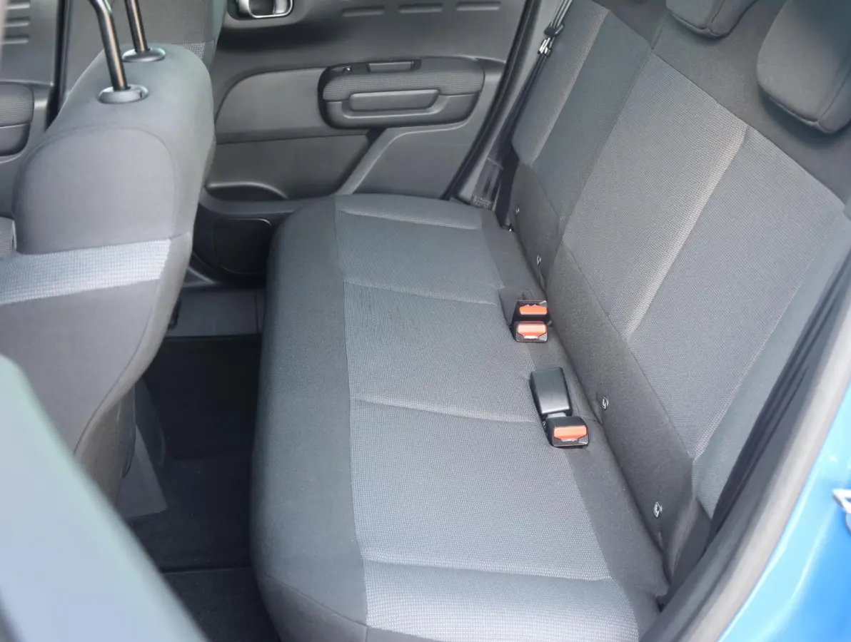 1.2 PureTech S&S Feel 1ste Eigenaar | Navigatie | LED | Parkeersensor achter | Apple Carplay & Android Auto | DAB