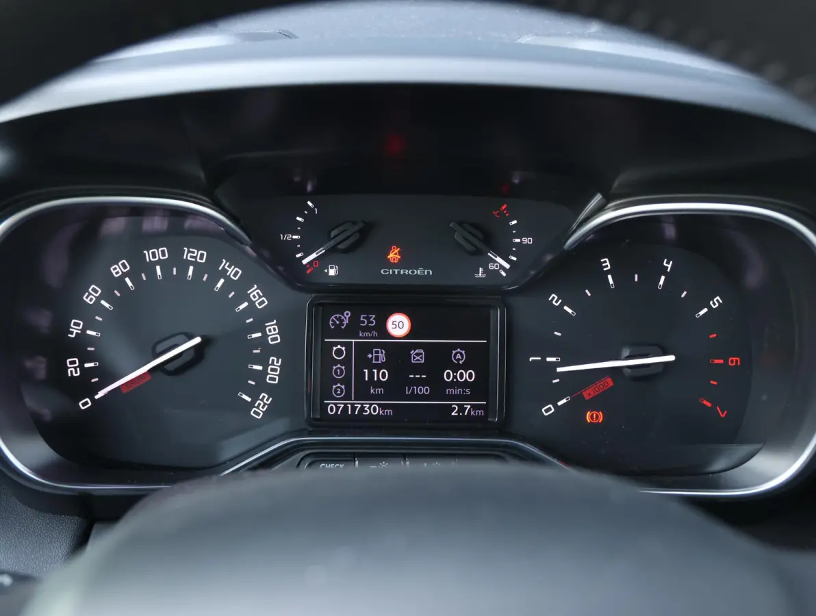1.2 PureTech S&S Feel 1ste Eigenaar | Navigatie | LED | Parkeersensor achter | Apple Carplay & Android Auto | DAB