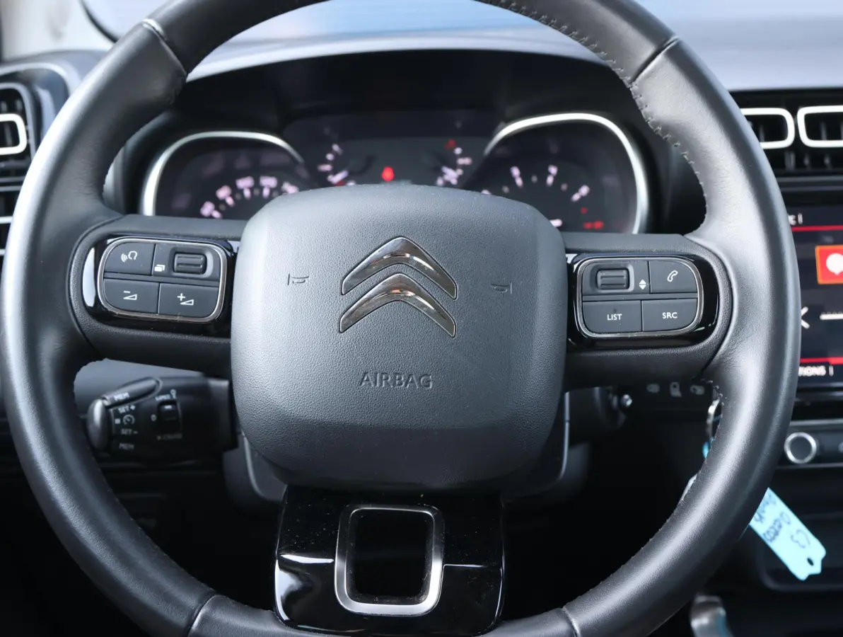 1.2 PureTech S&S Feel 1ste Eigenaar | Navigatie | LED | Parkeersensor achter | Apple Carplay & Android Auto | DAB