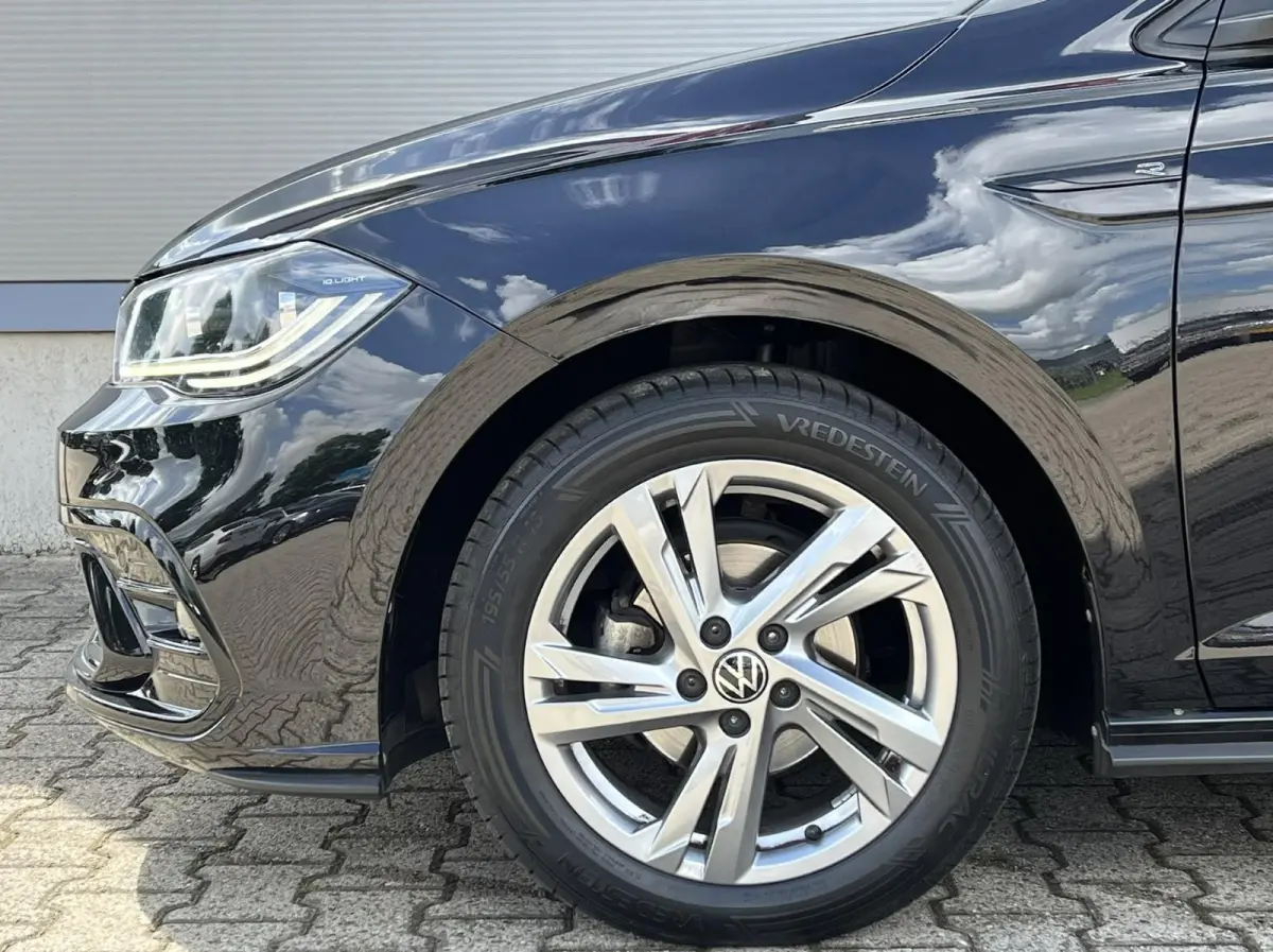 1.0 TSI 95pk R-Line | Panoramadak | Navigatie | IQ Light