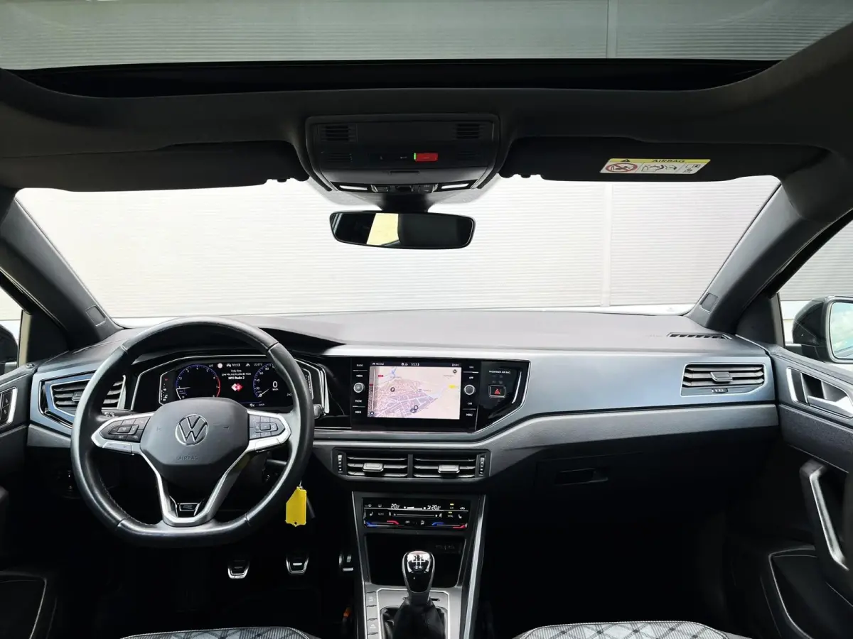 1.0 TSI 95pk R-Line | Panoramadak | Navigatie | IQ Light