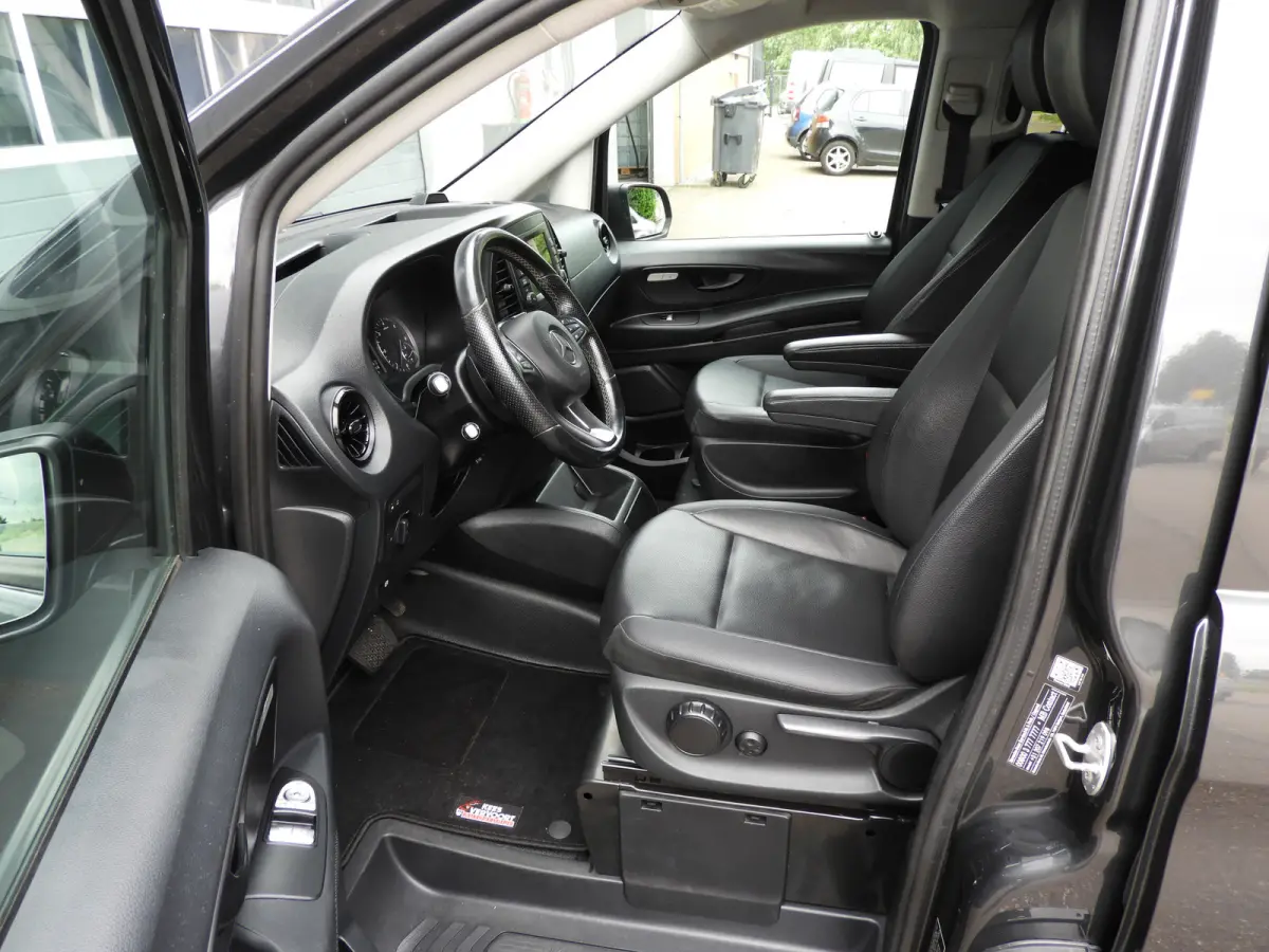 119 CDI Lang DC AUT | 2.5t TREKHAAK | 2X SCHUIFDEUR | LEDER | DISTRONIC | LED