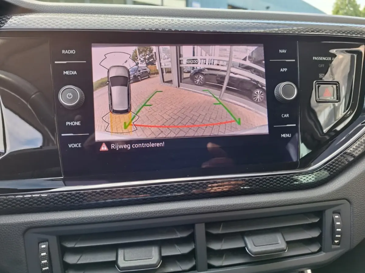 1.0 TSI 95PK LIFE AIRCO LMV CARPLAY PDC-CAMERA