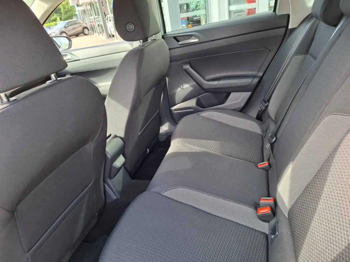 1.0 TSI 95PK LIFE AIRCO LMV CARPLAY PDC-CAMERA