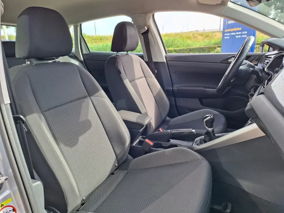 1.0 TSI 95PK LIFE AIRCO LMV CARPLAY PDC-CAMERA