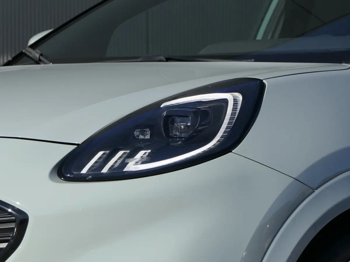 1.0 EcoBoost ST-Line X | Panoramadak | 19 Inch | Winterpack | Adaptive Cruise | Matrix-LED