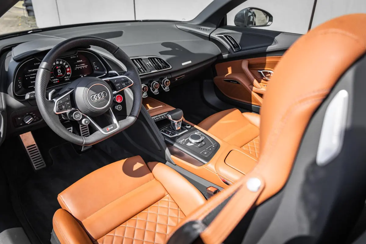 5.2 V10 620pk Performance quattro | Keramisch | B&O Sound | Carbon | Magnetic Ride