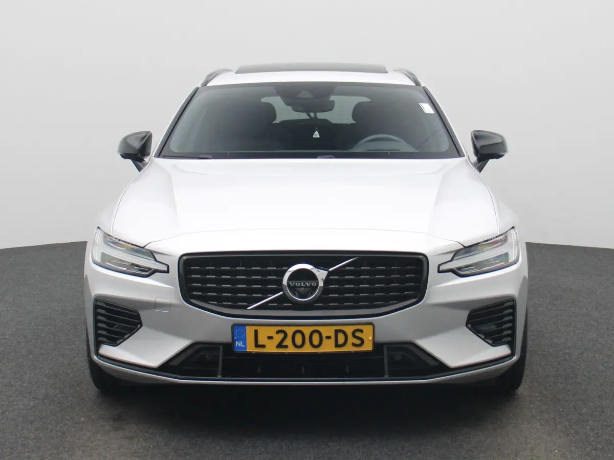 2.0 T6 Recharge AWD R-Design | PANORAMADAK | HEAD-UP DISPLAY | HARMAN KARDON | STOELVERWARMING | STUURVERWARMING | MEMORY STOELEN | 360 CAMERA | ELEKTRISCHE ACHTERKLEP |