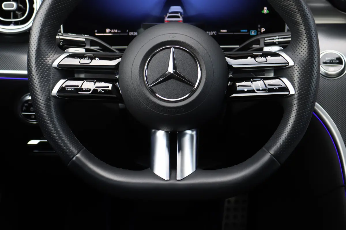 200 4MATIC Premium+ AMG Line | Distronic+ | Panoramadak | Burmester | Memory | Massage | Stoelventilatie | Surround Camara | Trekhaak | Digital Light | Keyless Go |
