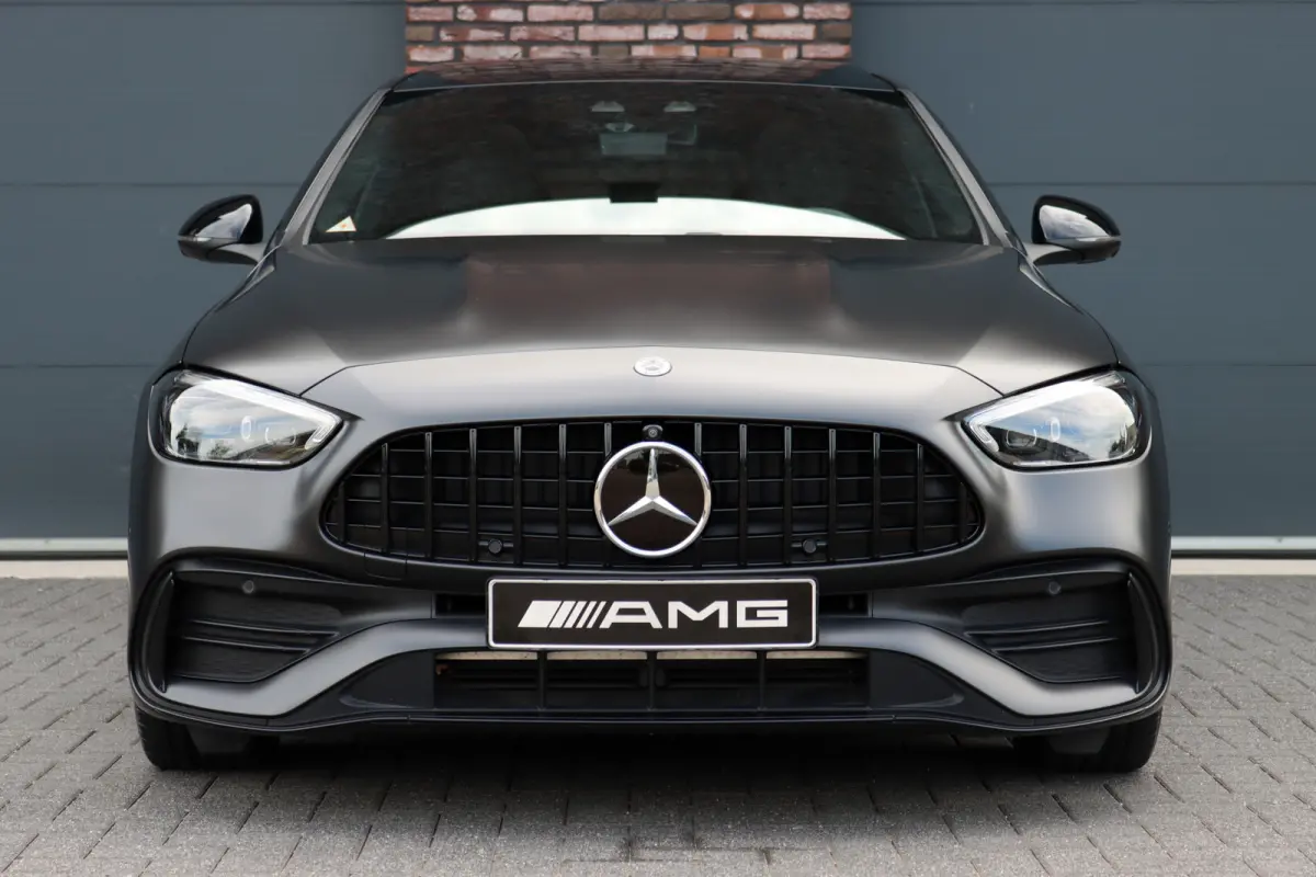 200 4MATIC Premium+ AMG Line | Distronic+ | Panoramadak | Burmester | Memory | Massage | Stoelventilatie | Surround Camara | Trekhaak | Digital Light | Keyless Go |