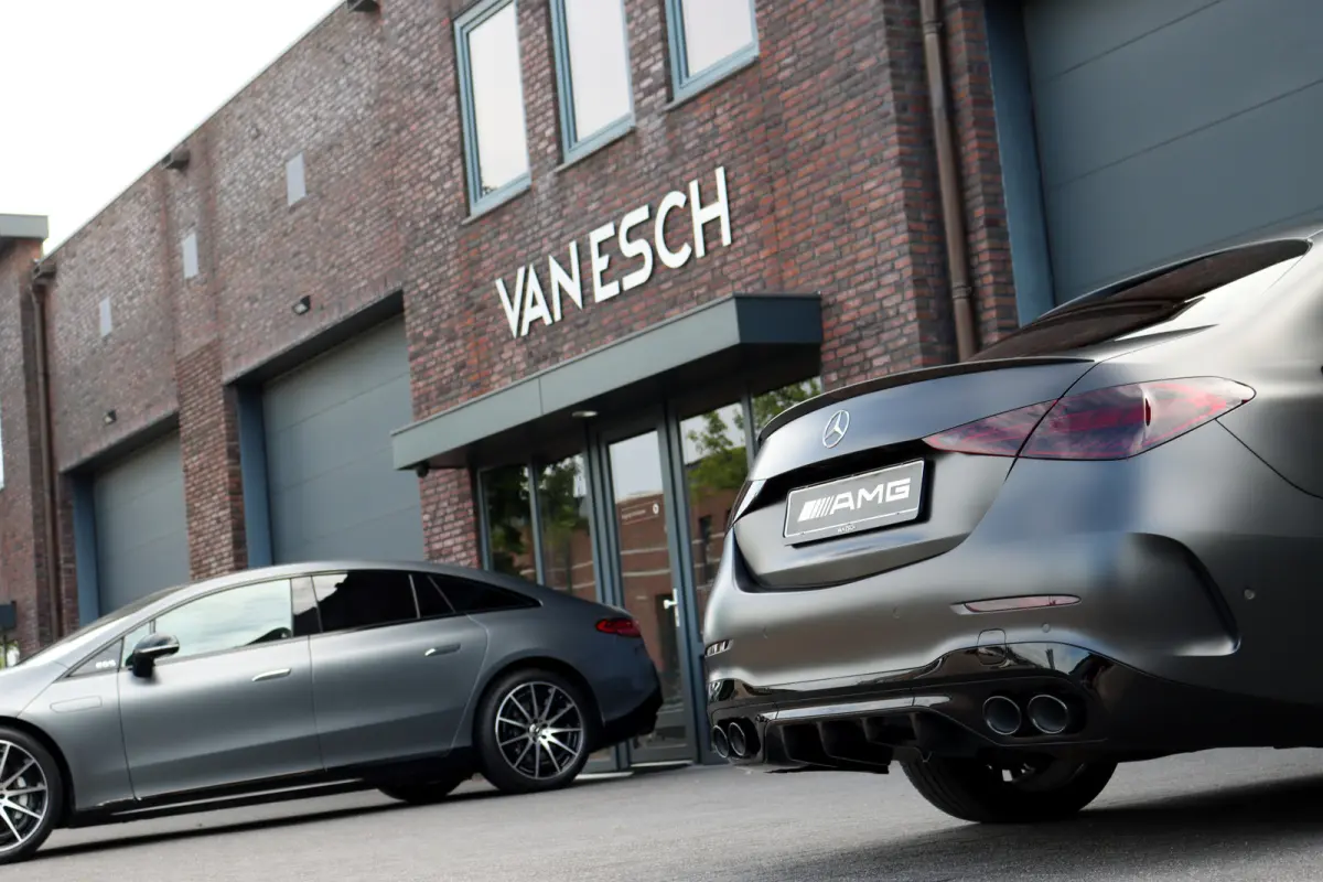 200 4MATIC Premium+ AMG Line | Distronic+ | Panoramadak | Burmester | Memory | Massage | Stoelventilatie | Surround Camara | Trekhaak | Digital Light | Keyless Go |