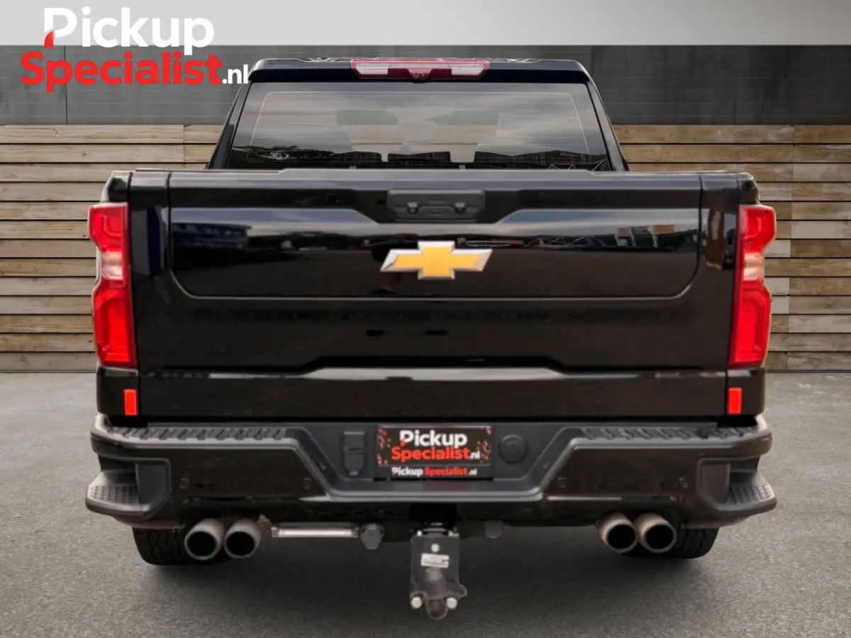 High Country 6.2 V8 426PK , DIKSTE VAN NL!! , 24 INCH WIELEN , BLACK ON BLACK