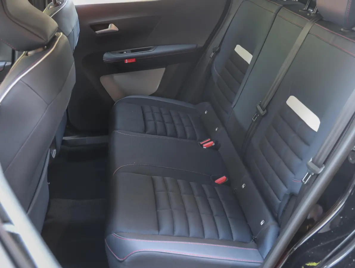 1.2 Hybrid 145pk Collection | SNEL RIJDEN | Comfort stoelen | Camera | Zwarte velgen