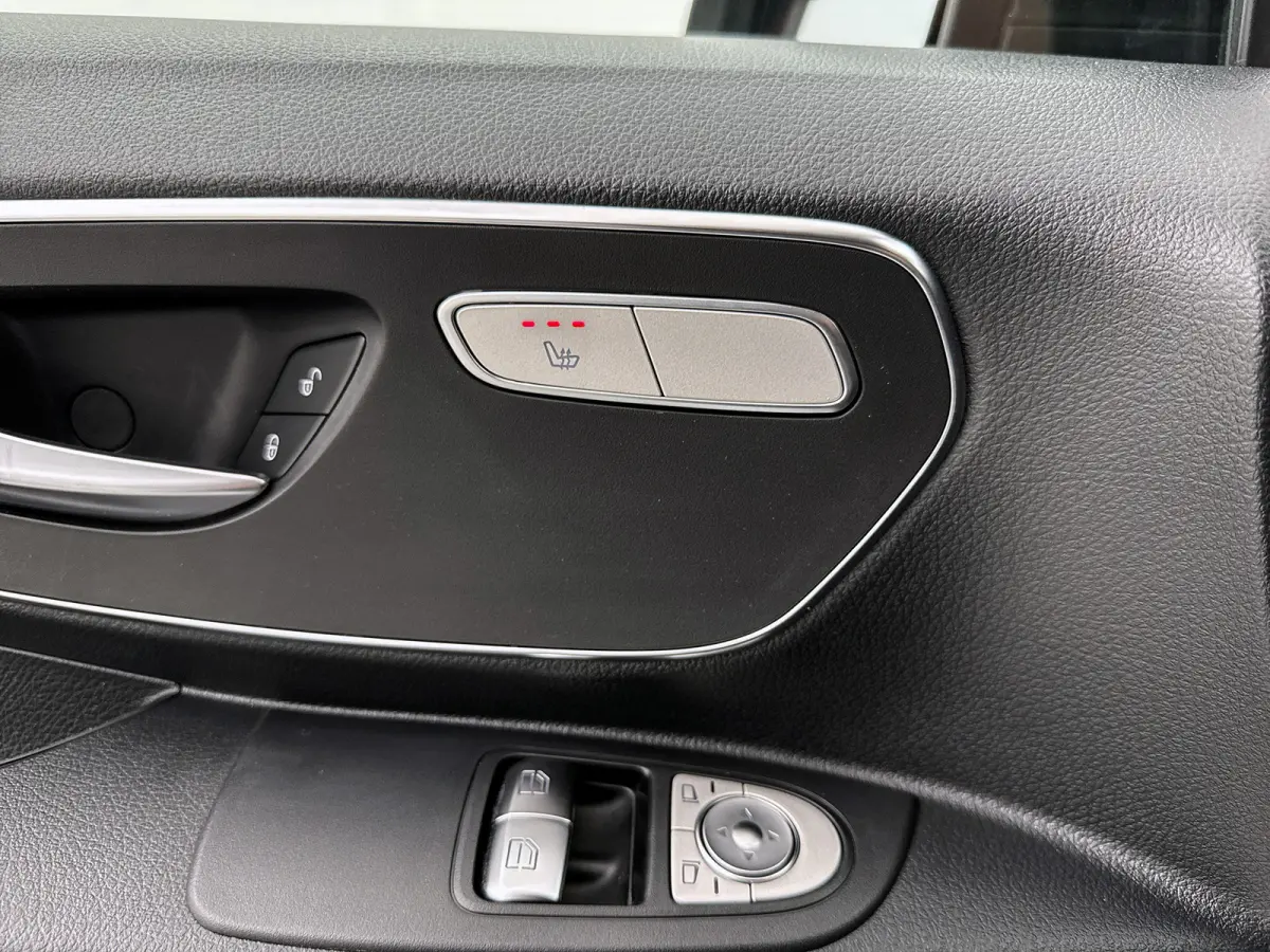 119 CDI L3 Pro Led Stoelverwarming Parkeerpakket Betimmering Cruise control