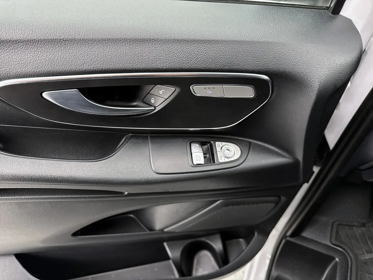 119 CDI L3 Pro Led Stoelverwarming Parkeerpakket Betimmering Cruise control