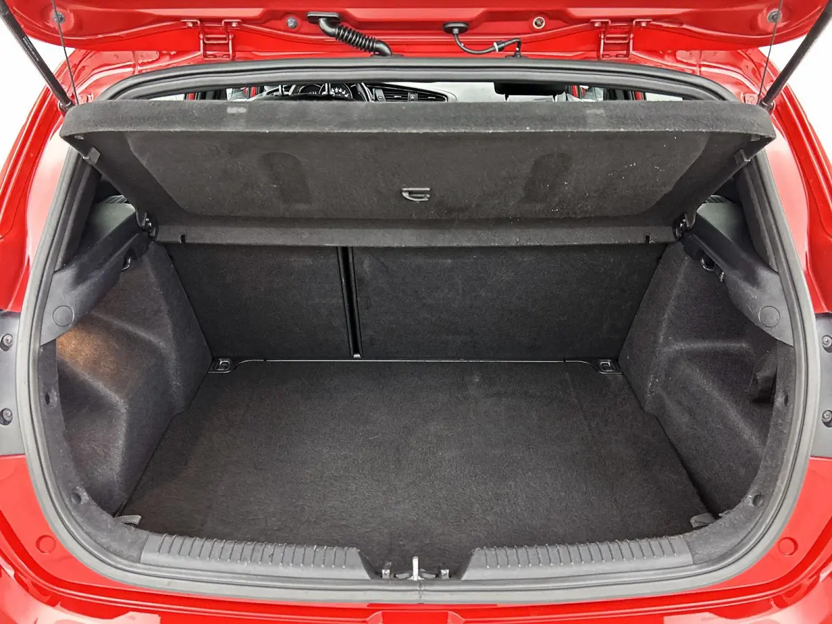 cee'd 1.0 T-GDi GT-Line | Keyless | Parkeer sensoren | Stoel/Stuur verwarming | Navigatie | Camera | Cruise control | Climate control | DAB |