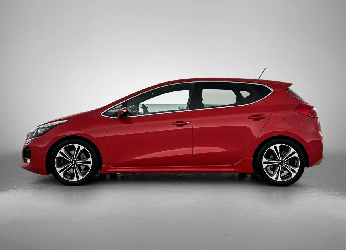 cee'd 1.0 T-GDi GT-Line | Keyless | Parkeer sensoren | Stoel/Stuur verwarming | Navigatie | Camera | Cruise control | Climate control | DAB |