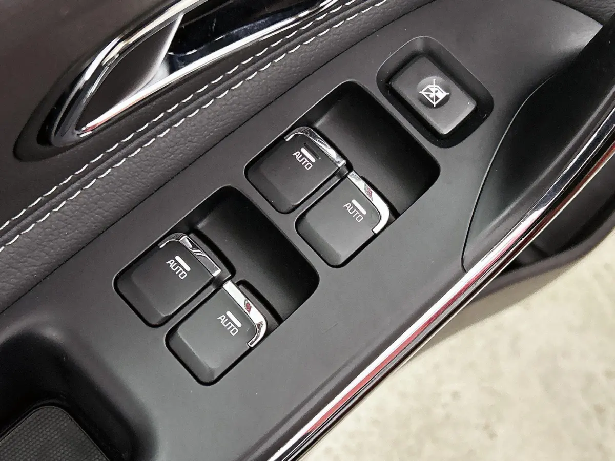 cee'd 1.0 T-GDi GT-Line | Keyless | Parkeer sensoren | Stoel/Stuur verwarming | Navigatie | Camera | Cruise control | Climate control | DAB |