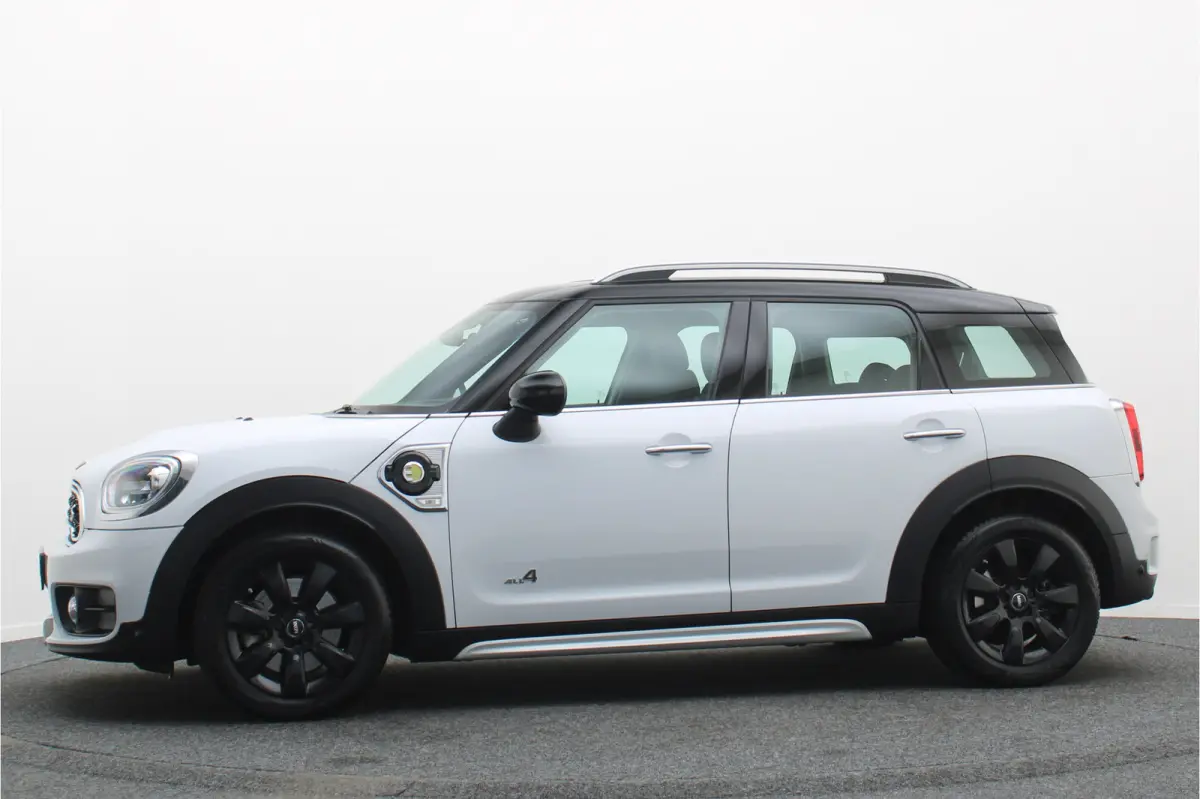 1.5 Cooper ALL4 Plug-in Hybrid JCW-Pakket, Climate, Stoelverwarming, LED, Cruise, Navigatie, 17"