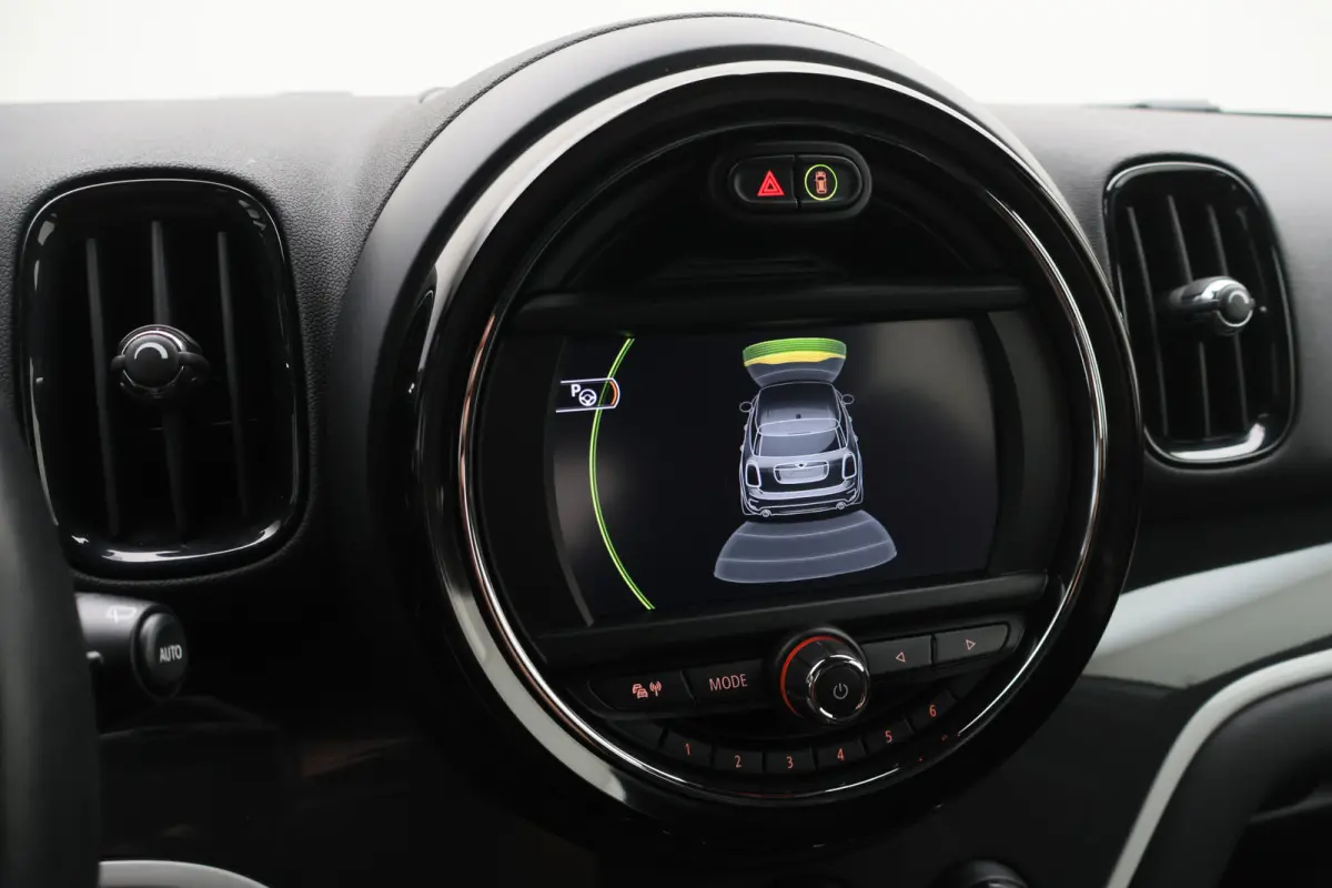 1.5 Cooper ALL4 Plug-in Hybrid JCW-Pakket, Climate, Stoelverwarming, LED, Cruise, Navigatie, 17"
