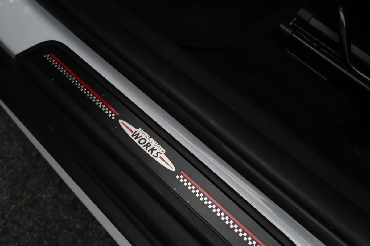 1.5 Cooper ALL4 Plug-in Hybrid JCW-Pakket, Climate, Stoelverwarming, LED, Cruise, Navigatie, 17"