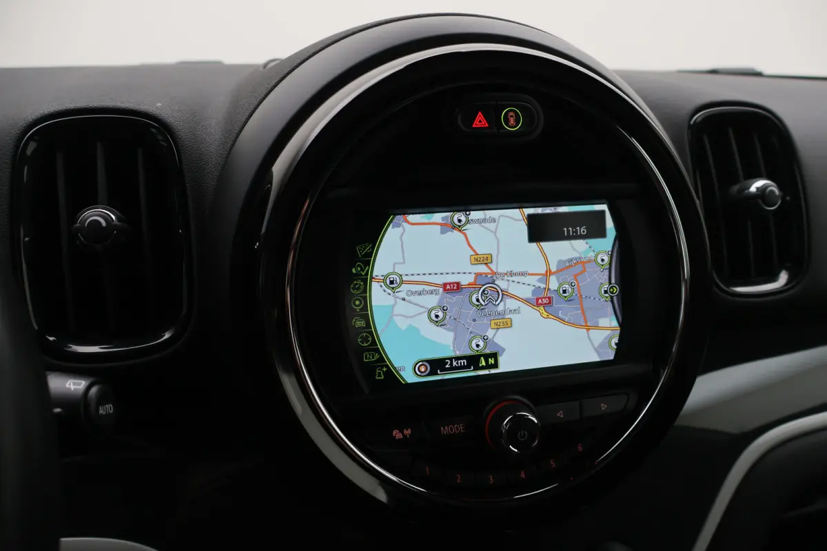 1.5 Cooper ALL4 Plug-in Hybrid JCW-Pakket, Climate, Stoelverwarming, LED, Cruise, Navigatie, 17"