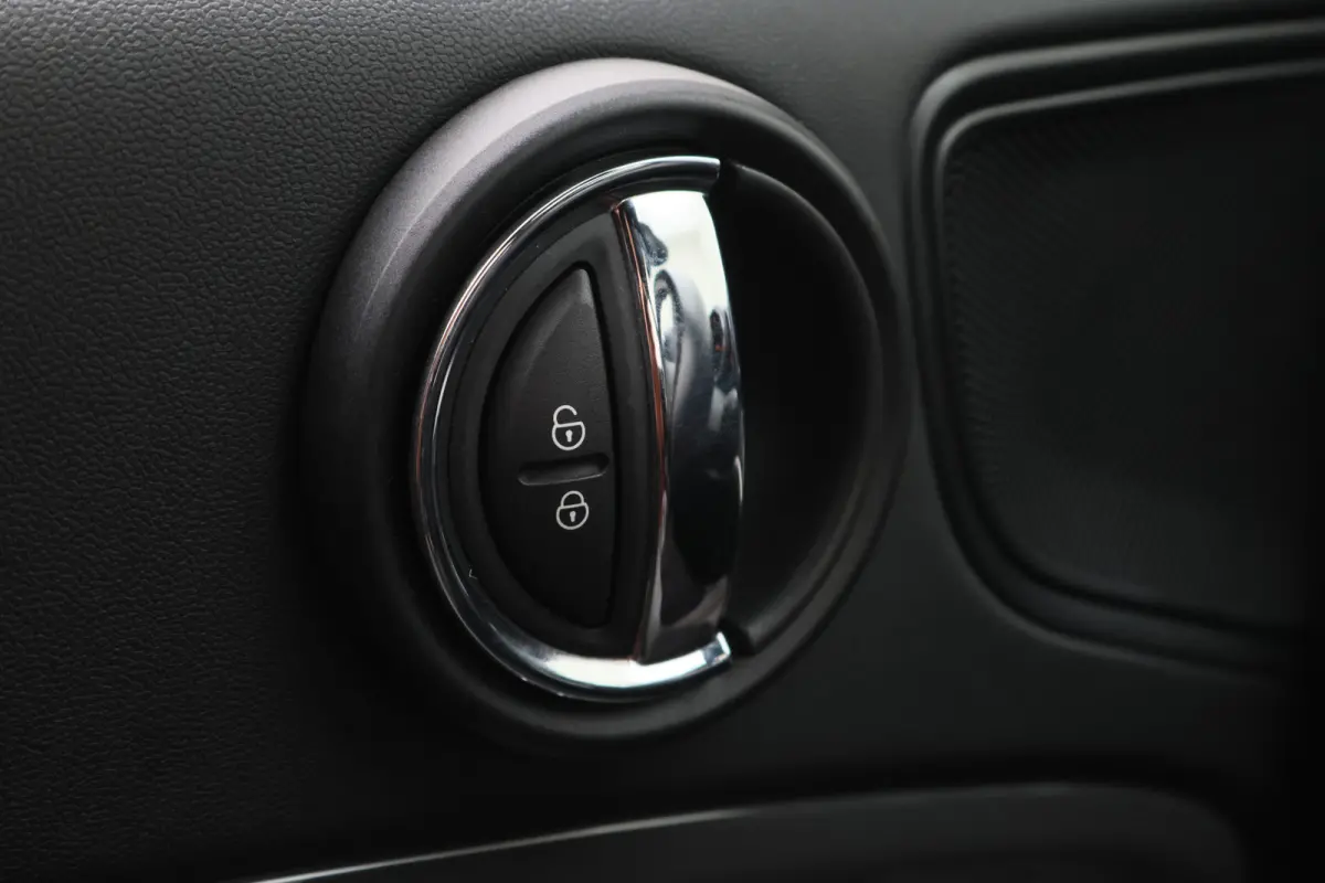 1.5 Cooper ALL4 Plug-in Hybrid JCW-Pakket, Climate, Stoelverwarming, LED, Cruise, Navigatie, 17"