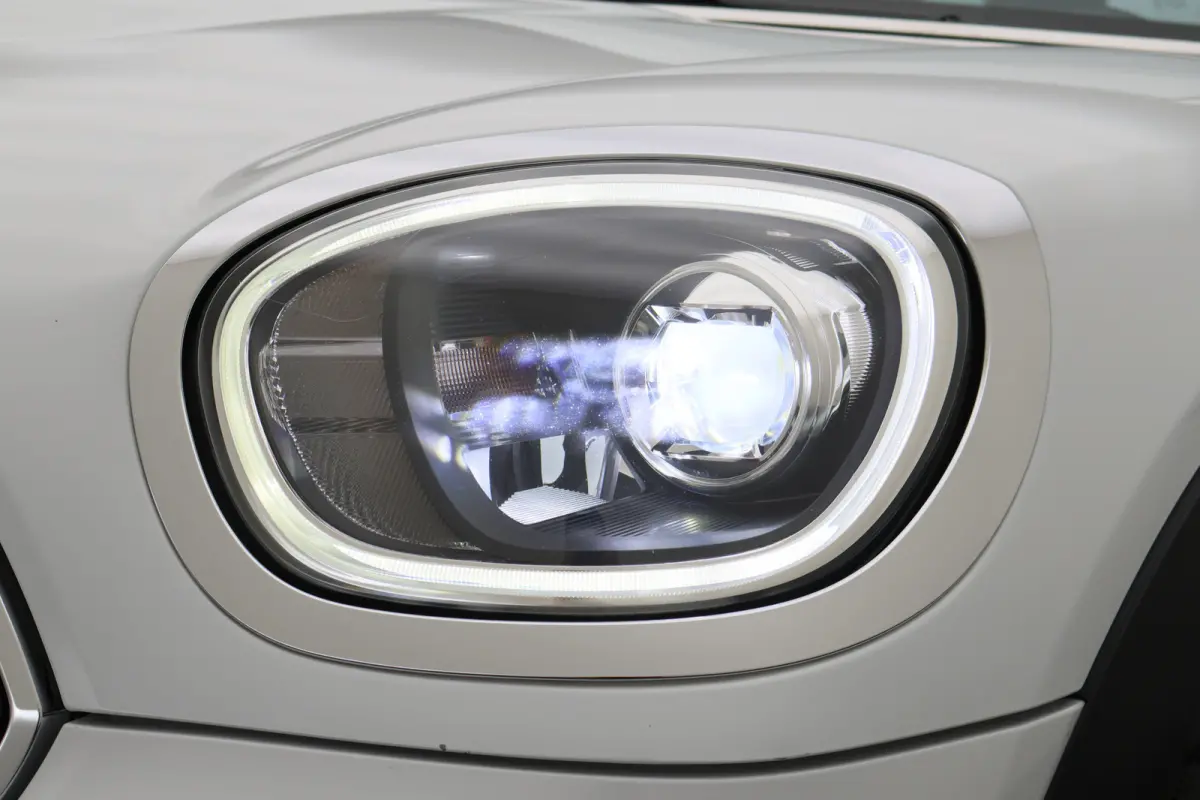 1.5 Cooper ALL4 Plug-in Hybrid JCW-Pakket, Climate, Stoelverwarming, LED, Cruise, Navigatie, 17"