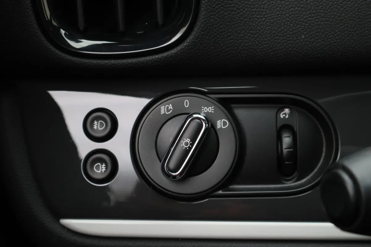 1.5 Cooper ALL4 Plug-in Hybrid JCW-Pakket, Climate, Stoelverwarming, LED, Cruise, Navigatie, 17"