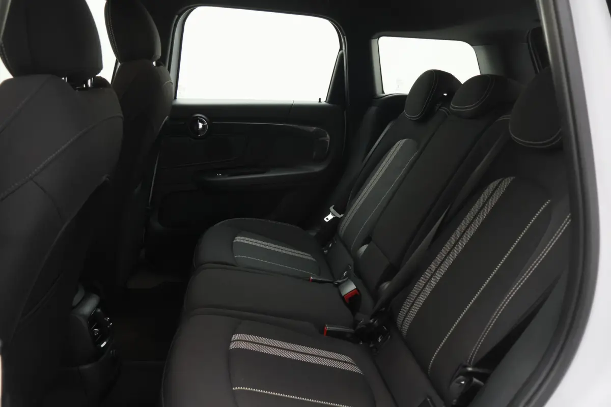 1.5 Cooper ALL4 Plug-in Hybrid JCW-Pakket, Climate, Stoelverwarming, LED, Cruise, Navigatie, 17"