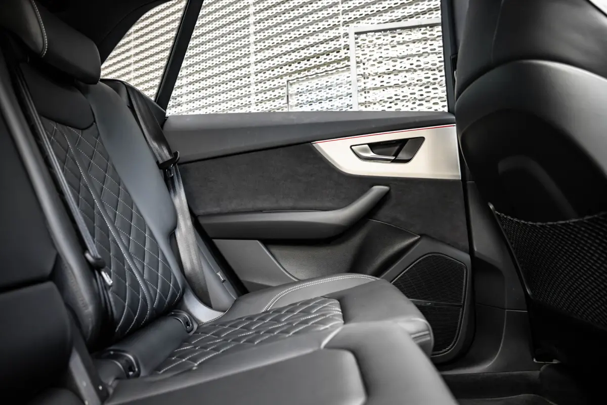 55 TFSI e quattro Pro Line Advanced| Panoramadak | Nachtzichtassistent | B&O | Vierwielbesturing | HUD | | Panoramadak | Nachtzichtassistent | B&O | Vierwielbesturing | HUD |